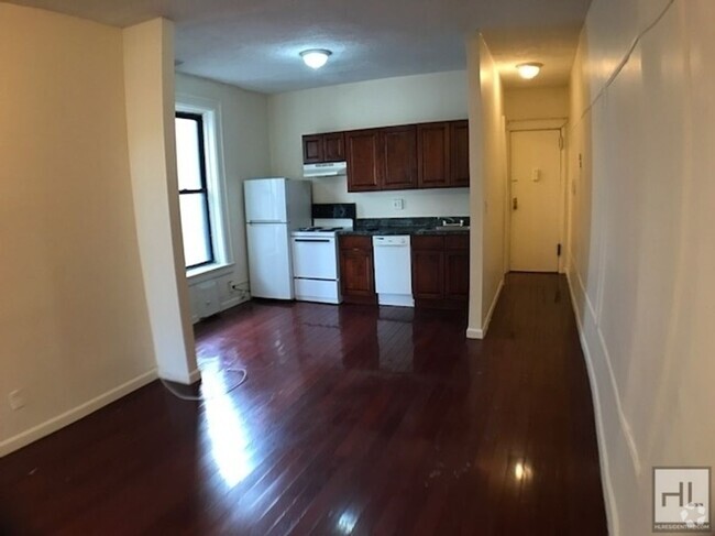 Building Photo - NOSTRAND AVENUE / Spacious Crown Heights 3... Unit 9 Rental