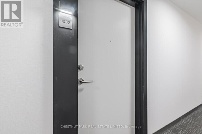 Photo - 2 David Eyer Rd Unité 1032