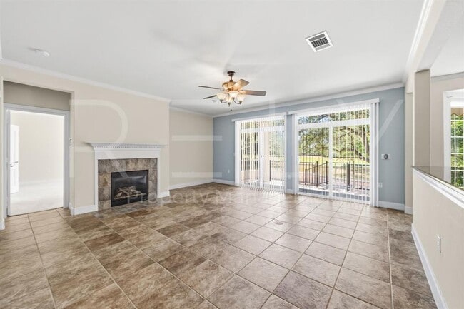 Photo - 808 Armstrong Dr