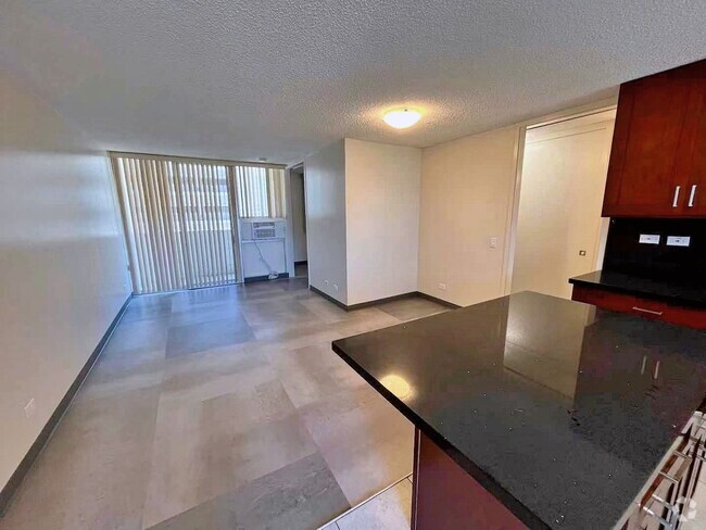 Building Photo - 1 Bedroom 1 Bathroom 1 Parking in Makiki Rental
