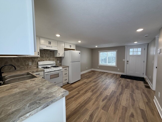 Photo - Like New! - 1 Bedroom Home in Muskegon