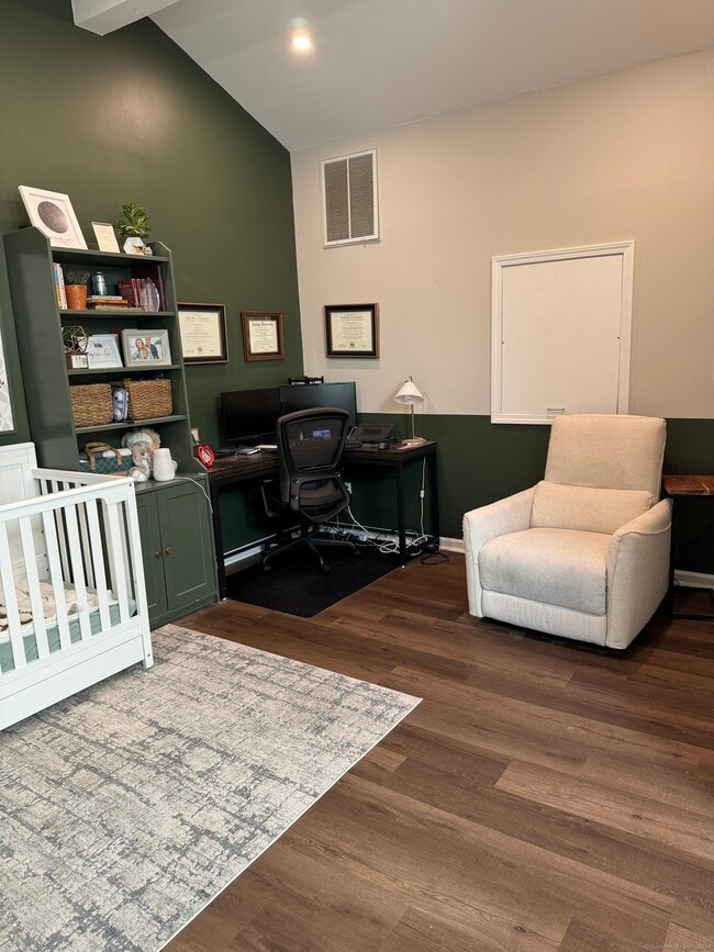 Photo - 31 High St Unidad APT 2-2B