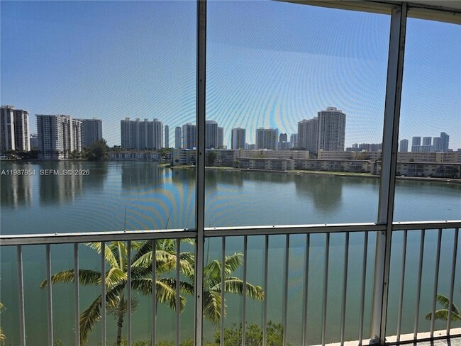 Building Photo - 2861 Leonard Dr Unit F605