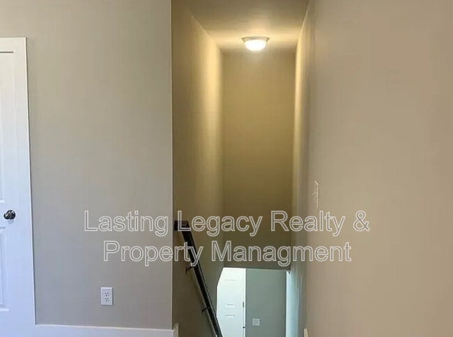 Photo - 1745 Eastfall St