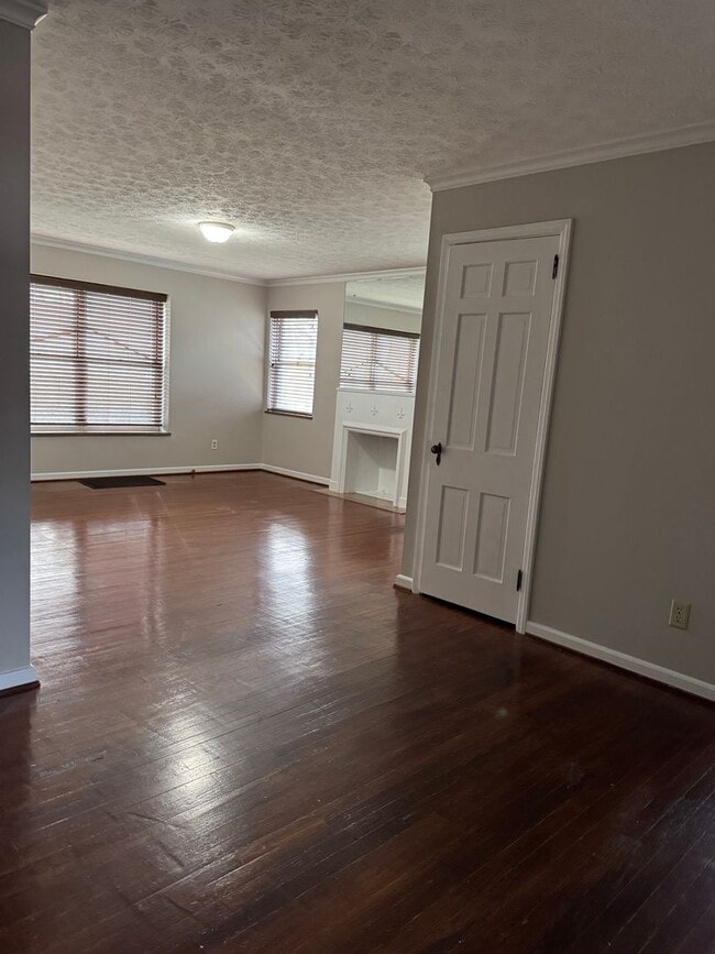 Photo - Updated 1 Bedroom in Bexley/Berwick Area Unit B