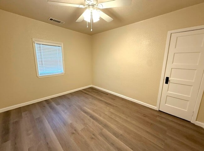 Photo - 780 E Alexander Ave