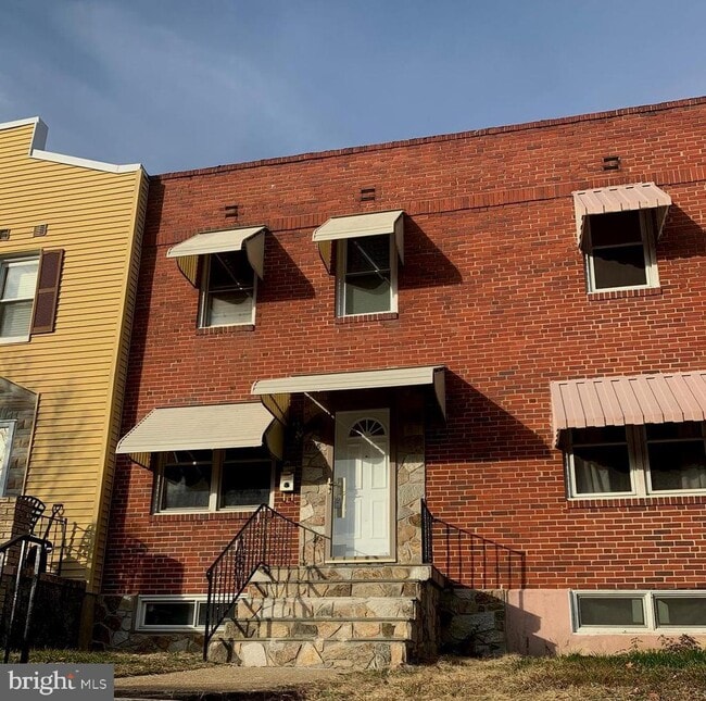 Building Photo - 1718 Redwood Ave Rental