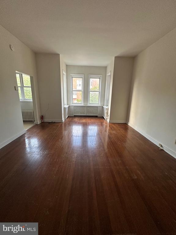 Building Photo - 2112 O St NW Unit 3 Rental