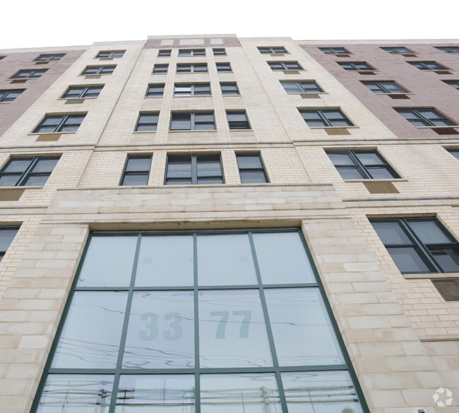 Photo - 3377 White Plains