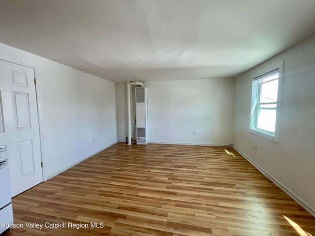 Photo - 434 Warren St