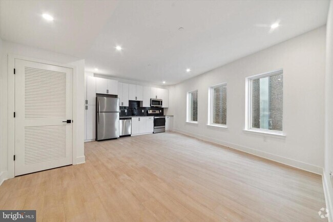Building Photo - 1643 N 2nd St Unit 504 Rental