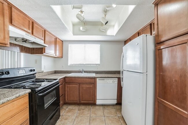 Photo - 7200 W Pirates Cove Rd