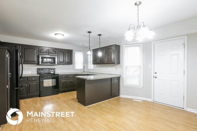 Photo - 410 Regency Park St
