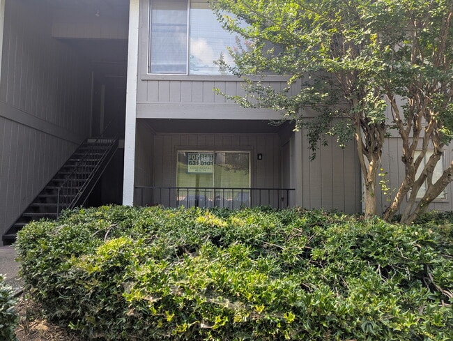 Photo - 405 Skyview Dr Unidad F