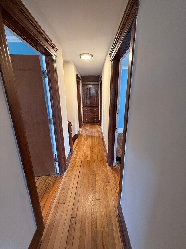 Photo - 713 Clairmount Ave