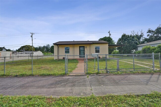 Photo - 1300 NW 87th St