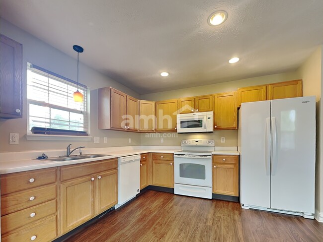 Photo - 3345 Crestwell Dr