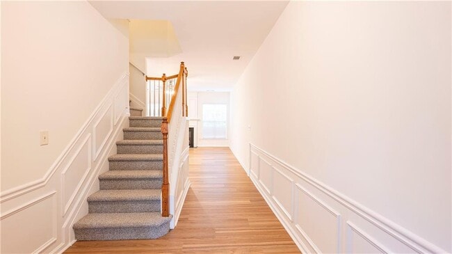 Photo - 2070 Hailston Dr NW