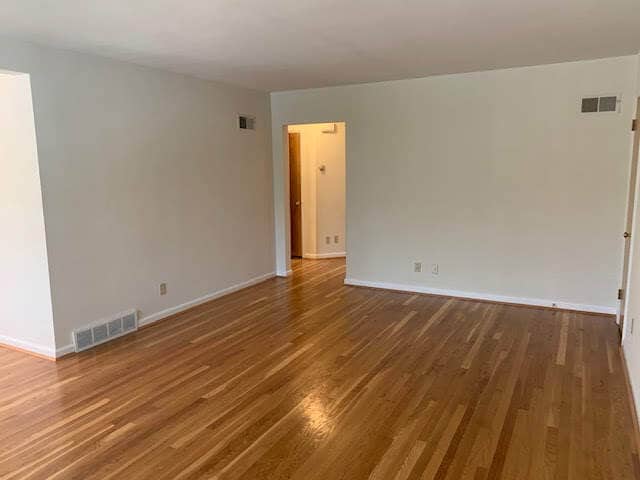 Photo - 3434 Linwood Ave Unidad 2L