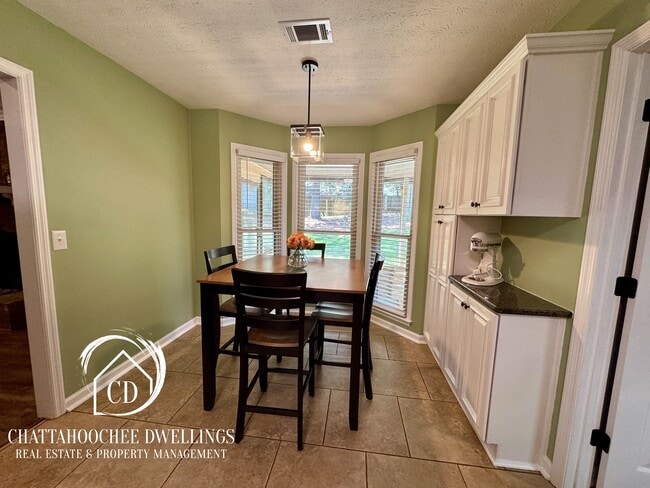 Photo - 5936 Manassas Dr