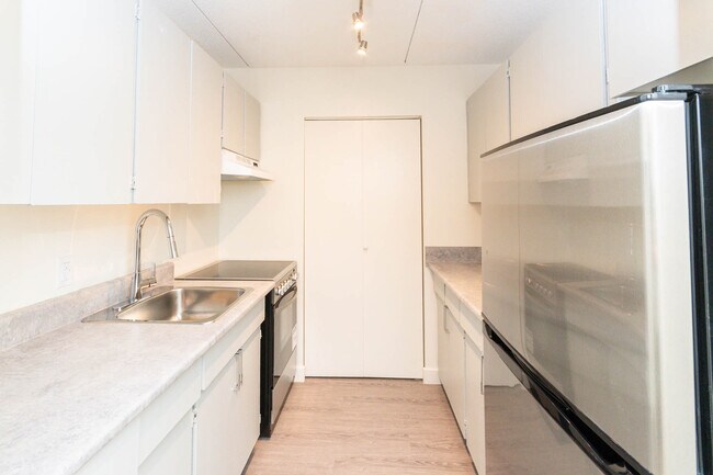 Photo - Lockwood Arms Apartments