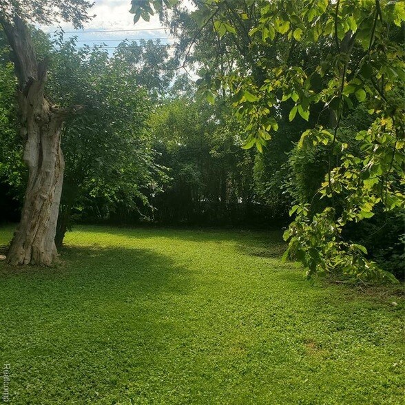 Photo - 15833 Winthrop St