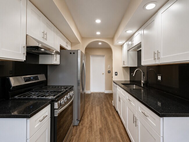 311 Milton Ct