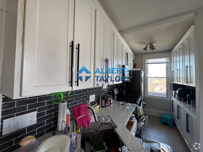 Building Photo - 33 Shannon St Unit 3 Rental