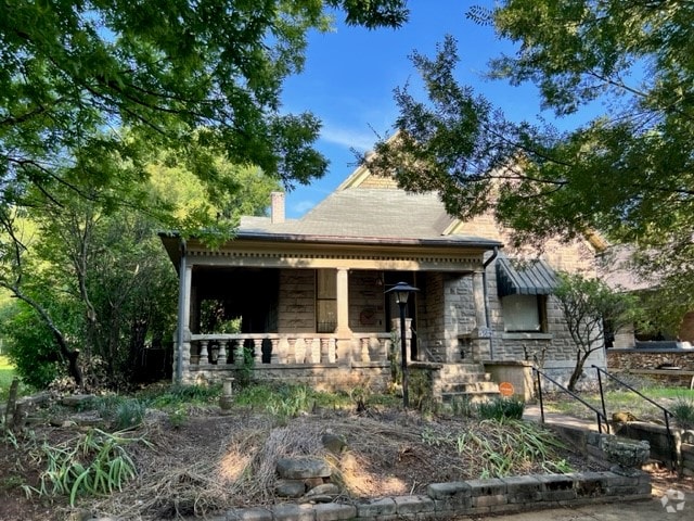 Building Photo - 1509 Welch St Rental