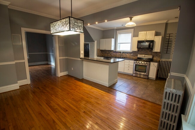 Photo - 1034 Blendon Pl