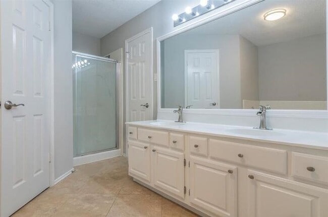 Photo - 12106 Essenbruk Dr