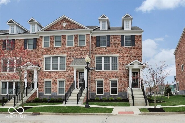 Photo - 2025 Broughton St