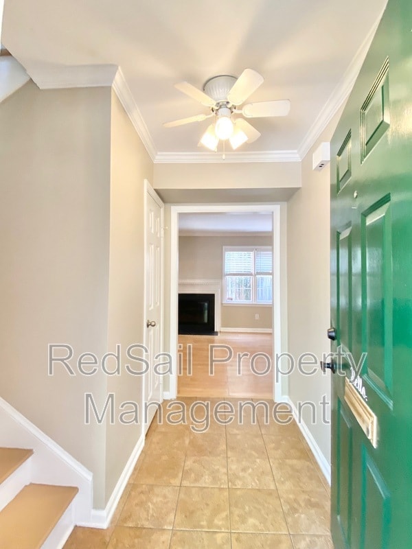 Photo - 348 Llewellyn Mews