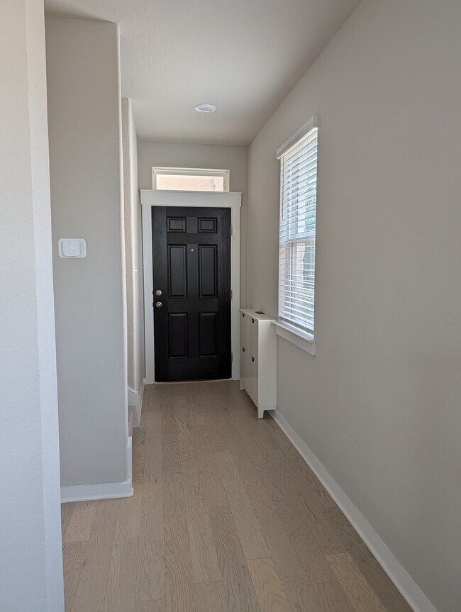 Photo - 2316 Calvert Dr