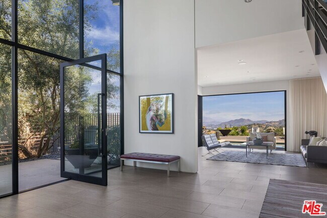 3337 Beverly Ranch Rd