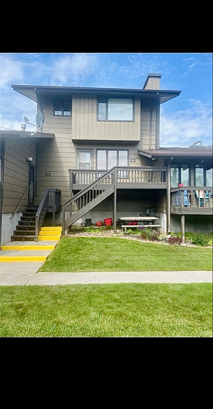 Building Photo - 1705 Alder Dr