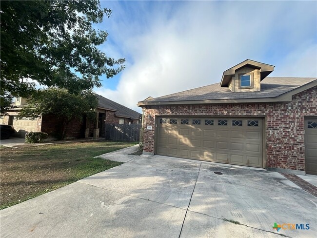 Photo - 295 Rosalie Dr