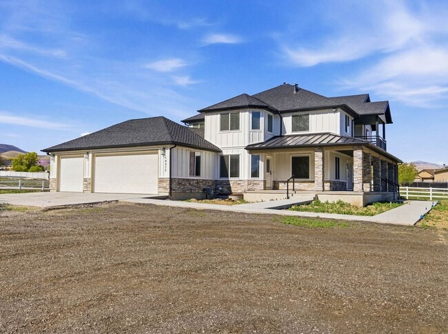 Photo - RES_O VAN DER WATT_14512 Unit UPSTAIRS