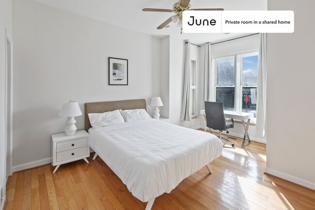 Private bedroom in 3 bed/2.5 bath Home - Private bedroom in 3 bed/2.5 bath Home Unit B