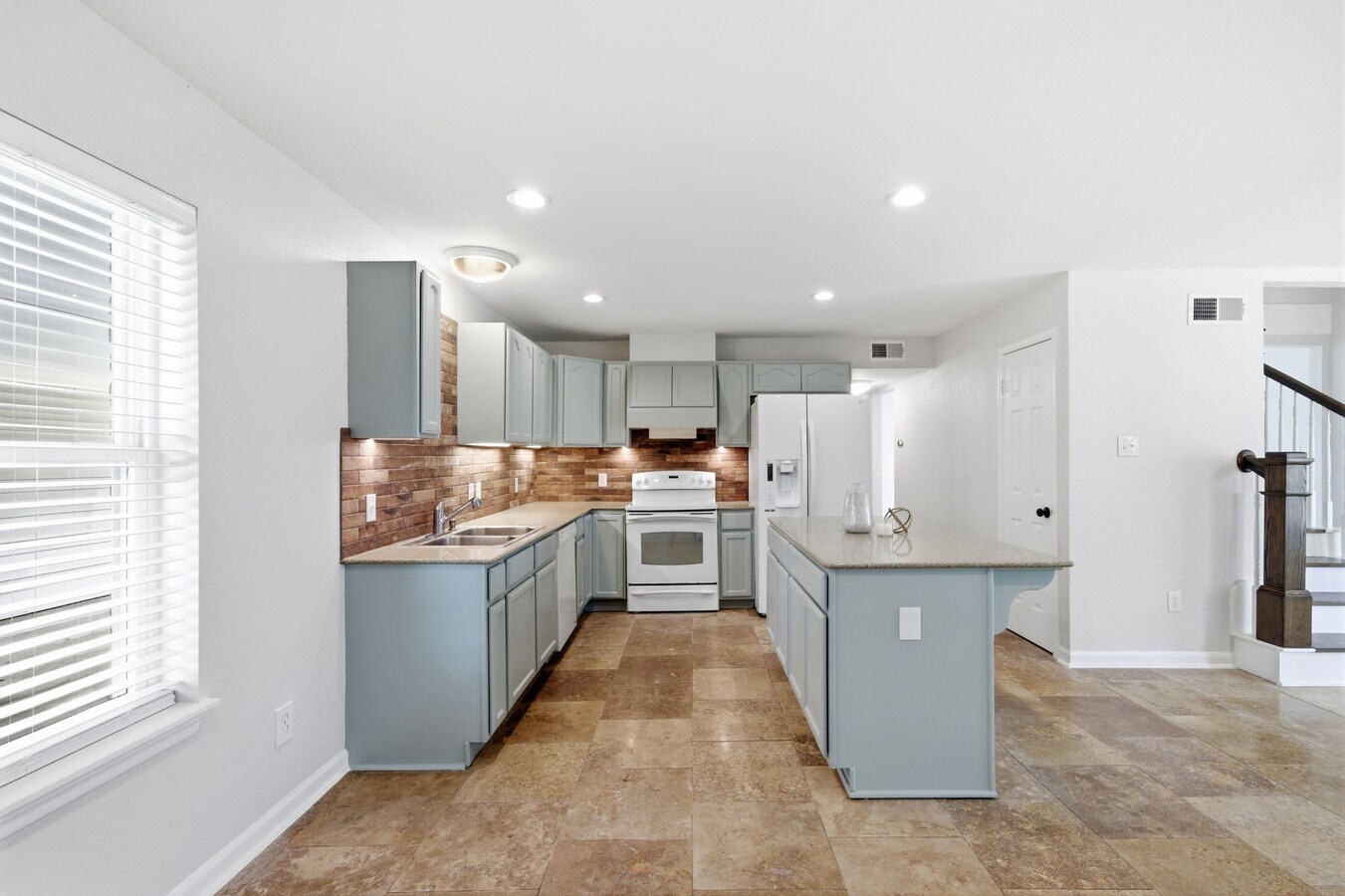 Photo - 1535 Willow Bend