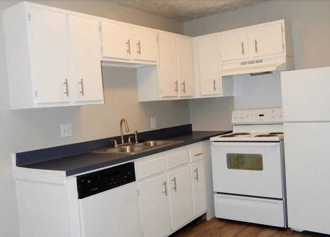 Photo - Riverchase Apartments