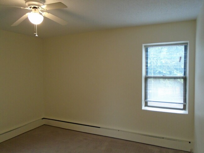 Grand Oak Apartments