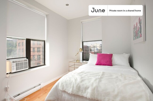 Private bedroom in 3 bed/1.5 bath Home - Private bedroom in 3 bed/1.5 bath Home Unit B
