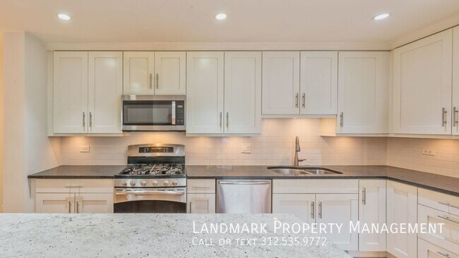 Photo - 1800 N Fremont St Unit 2