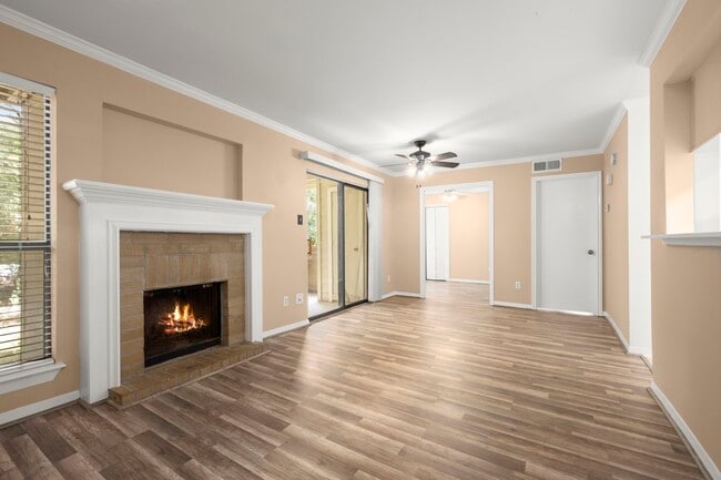 Photo - 3500 Tangle Brush Dr Unit 102