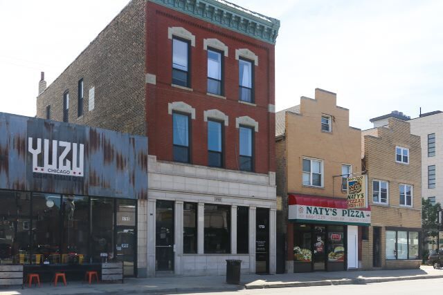 Building Photo - 1753 W Chicago Ave Unit 2 Rental