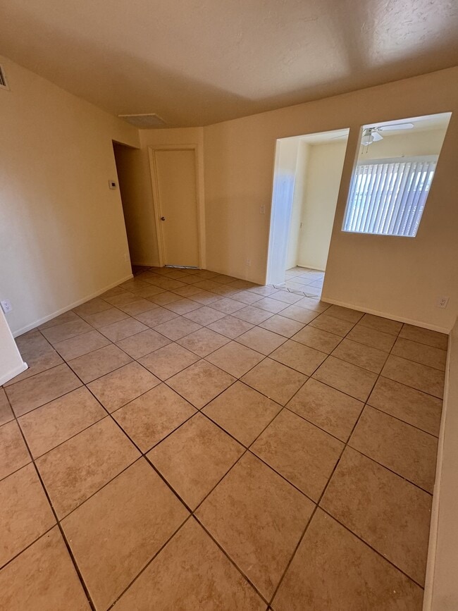 Photo - 3934 N Pomona Rd
