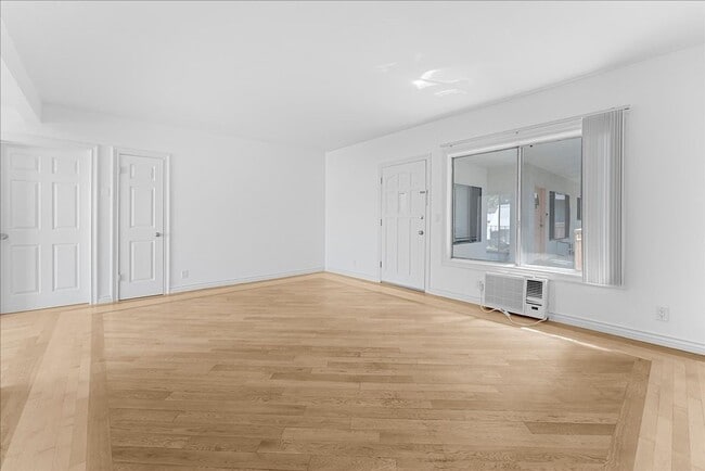 Photo - 11661 Erwin St Unit 12