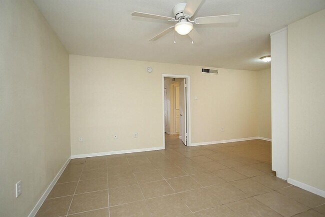 Photo - 3702 Flora St