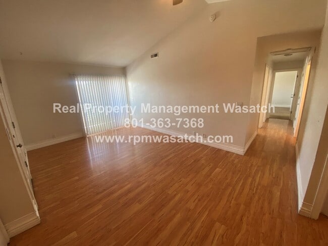 Photo - Move In Special!  1/2 Off First Months Ren...